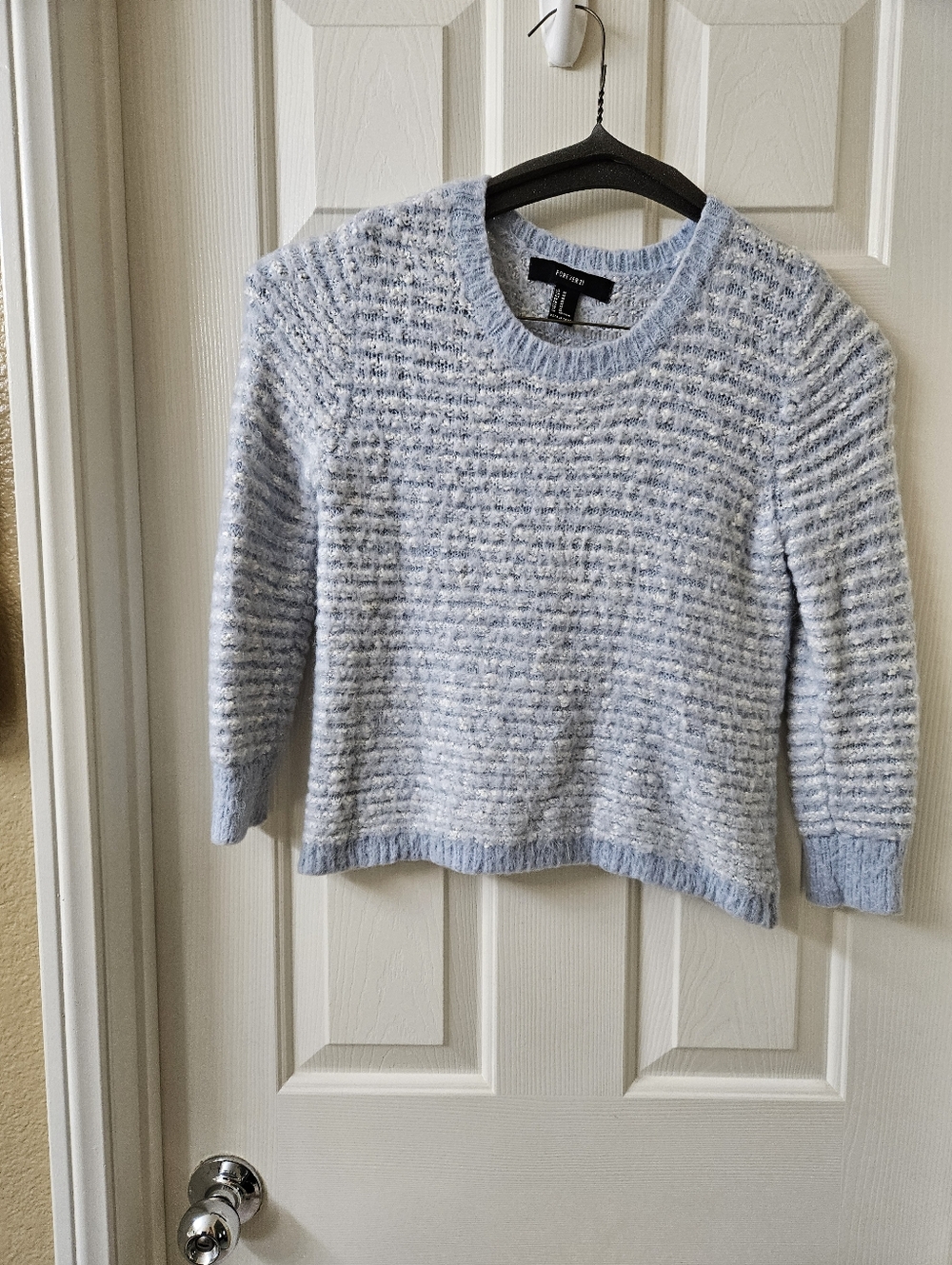Forever 21 Light Blue Textured Crewneck Sweater, Size M
